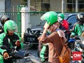 New Normal Dibonceng Ojol, Warga Diimbau Pakai Helm Sendiri