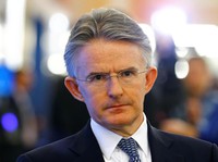 Bos Besar HSBC John Flint Resign, Ada Apa?
