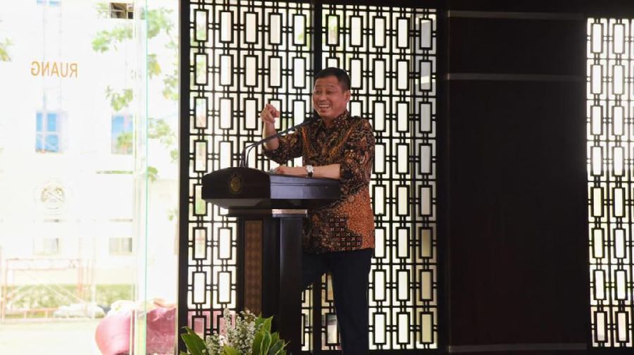Menteri Jonan menjawab soal mengapa BBM 1 harga masih diperlukan di tengah rencana pengembangan energi baru