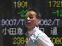 Abaikan Kekacauan Brexit, Bursa Tokyo Naik Tipis