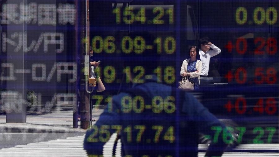 Bursa saham Tokyo sedikit melemah pada pembukaan perdagangan Kamis ini.