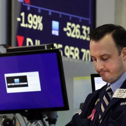 Bursa Wallstreet Kompak Merah Merona, Kenapa?
