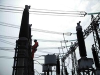 Hai PLN, Lebih Baik Potong Laba Daripada Gaji Pegawai!