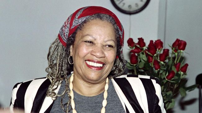 Peraih Nobel Toni Morrison Meninggal Dunia
