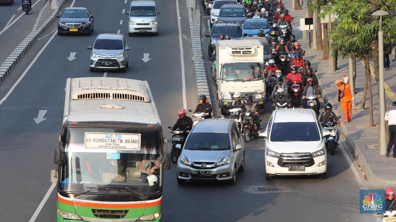 Berdasarkan situs pemantau kualitas udara AirVisual.com yang dipantau pukul 08.49 WIB, Rabu (7/8) Jakarta menduduki peringkat kedua soal polusi udara.
