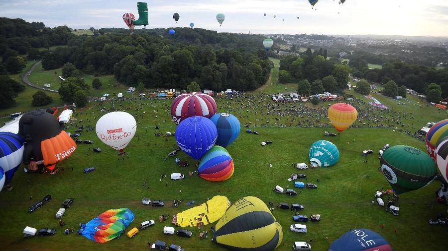 Tahun ini festival balon udara panas ini diselenggarakan pada tanggal 9-12 Agustus dan diikuti diikuti oleh ratusan peserta.