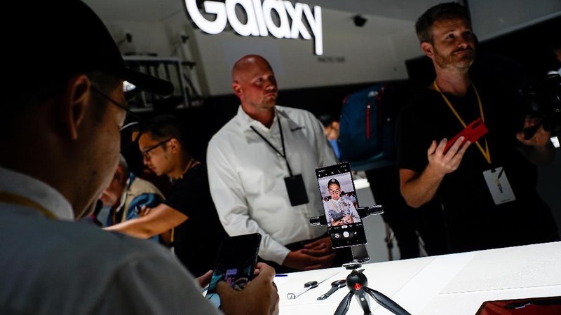 Samsung resmi merilis secara global dua smartphone seri Note yakni Galaxy Note 10 dan Galaxy Note 10+ yang diperkenalkan secara bersamaan.
