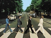 Gitar John Lennon Dilelang Rp 700 Juta, Bayar Pakai NFT!