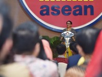 Di Depan China, RI Tegaskan Jadi Basis Produksi Vaksin ASEAN