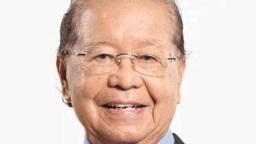Mantan Menteri Tenaga Kerja Cosmas Batubara meninggal dunia.