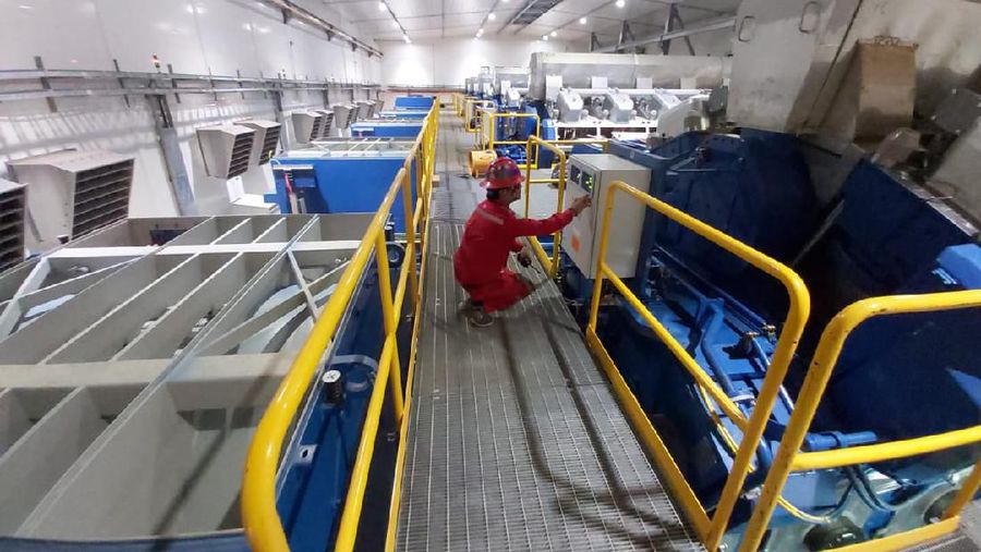 PLTD ini merupakan pembangkit cadangan untuk memenuhi kebutuhan listrik Moda Raya Terpadu (MRT).
