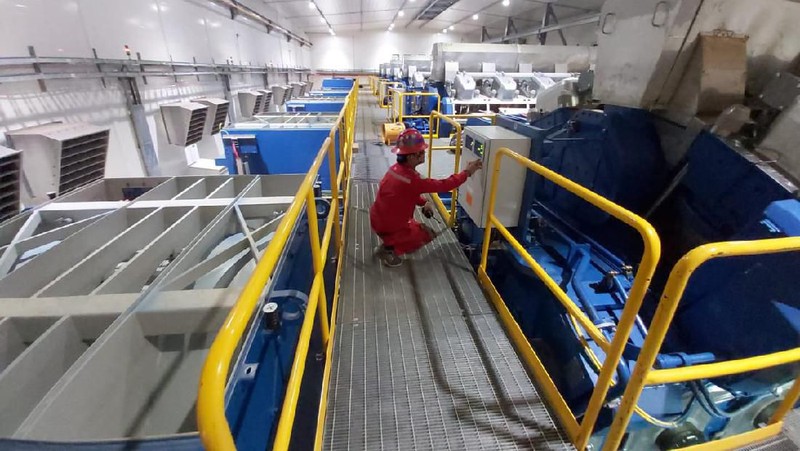 PLTD ini merupakan pembangkit cadangan untuk memenuhi kebutuhan listrik Moda Raya Terpadu (MRT).