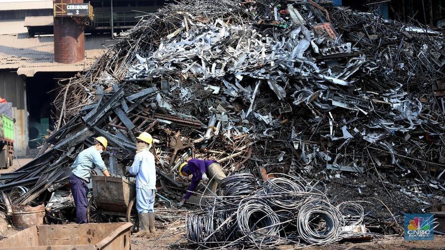 Komponen yang diawasi adalah pemenuhan ketentuan spesifikasi teknis cerobong, baku mutu udara keluaran