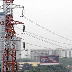 Ckck..Ada BUMN Ngos-ngosan di Balik Turunnya Subsidi Energi