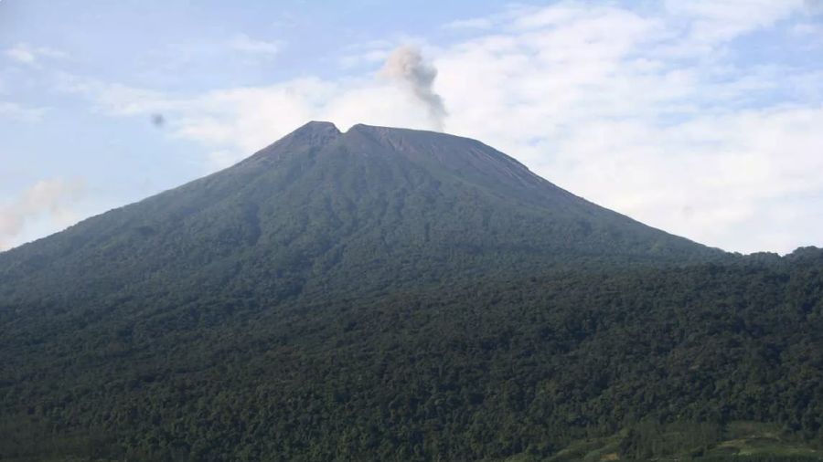 Gunung Slamet mengalami peningkatan aktivitas secara signifikan terhitung sejak 1 Juni hingga 8 Agustus 2019.