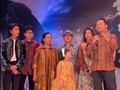 VIDEO: Iwan Fals dan Once Meriahkan Gala Premier Bumi Manusia