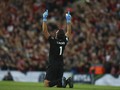 Jelang Liverpool vs Genk, Alisson Terganggu Minim Clean Sheet