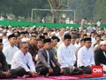 Jokowi Salat Idul Adha di Lapangan Astrid Kebun Raya Bogor