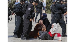 FOTO: Al Aqsa Saksi Bentrok Palestina-Israel Saat Idul Adha