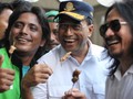 Mitra Gojek Makan Sate Bareng Menhub Saat Iduladha