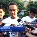 Ini Beda Anggaran Sampah Jakarta dan Surabaya
