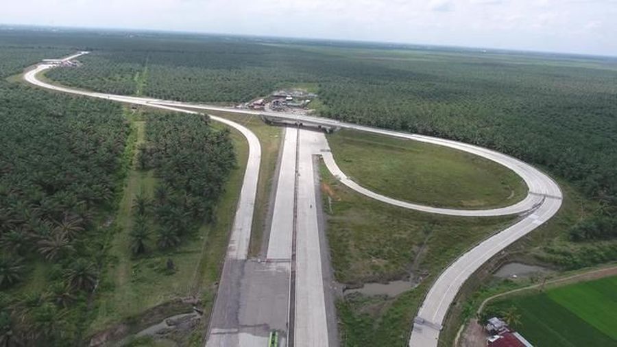 Jalan Tol Pekanbaru-Dumai akan berperan penting dalam pemerataan ekonomi dan efisiensi transportasi.