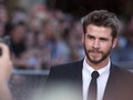 Syuting Film Baru, Liam Hemsworth 'Ditabrak' Taksi