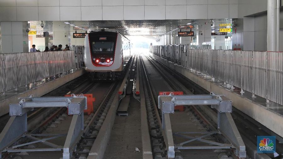LRT Jakarta akan terus diperpanjang dari saat ini hanya 5,8 Km.