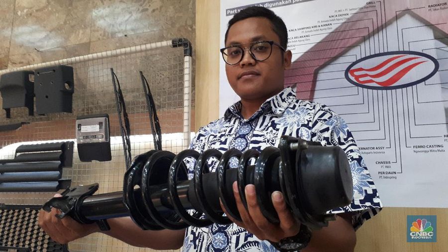 Komponen-komponen mobil Esemka terlihat dipajang di area pameran dan 3 stan yang disediakan Kemenperin.