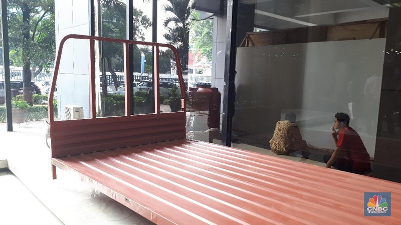 Mobil Esemka yang diproduksi PT Solo Manufaktur Kreasi (SMK), Boyolali, Jawa Tengah, ini mengisi pameran The Automotive Component Industri Expo 2019