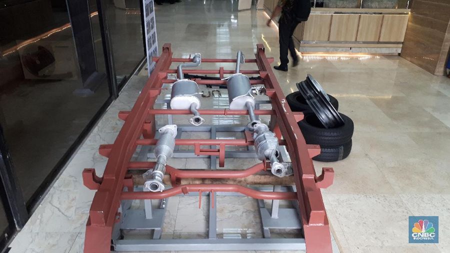 Mobil Esemka yang diproduksi PT Solo Manufaktur Kreasi (SMK), Boyolali, Jawa Tengah, ini mengisi pameran The Automotive Component Industri Expo 2019