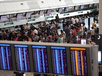 Bandara Hong Kong Kembali Beroperasi Pasca Lumpuh