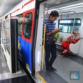 Mulai 1 Desember Naik LRT Jakarta Tak Gratis, Bayar Rp 5.000!