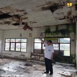 Banyak Sekolah Rusak, Jokowi Siapkan Rp4,5 T Buat Renovasi
