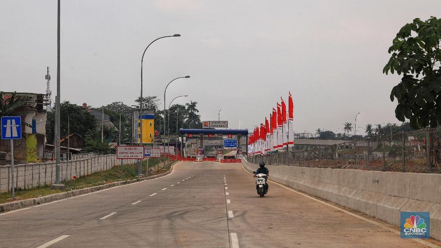 residen Joko Widodo (Jokowi) masih bermain dengan sederet proyek infrastruktur.