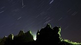 Umumnya fenomena tahunan ini memiliki intensitas tinggi, antara 50-100 meteor per jam. (Photo by Sergei GAPON / AFP)