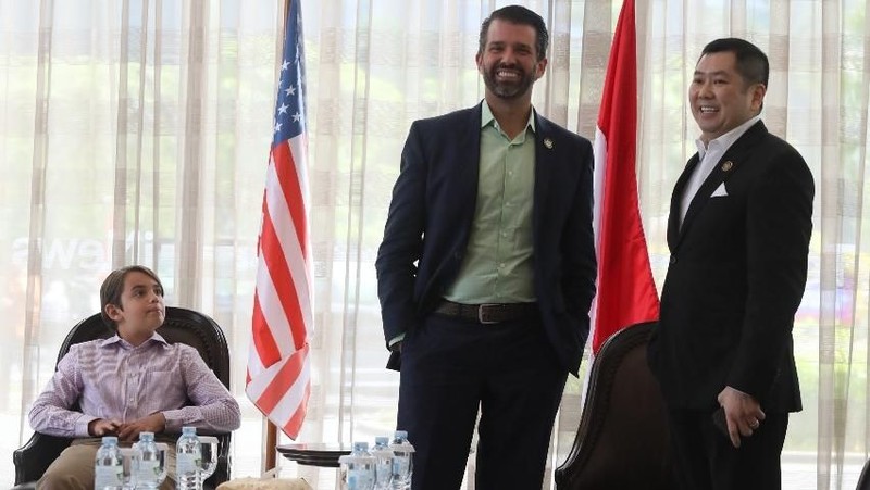 Kedatangan Trump Jr dalam rangka pra peluncuran kerja sama The Trump Organization dan MNC Land di dua proyek yang berada di Lido, Jawa Barat, dan Bali.