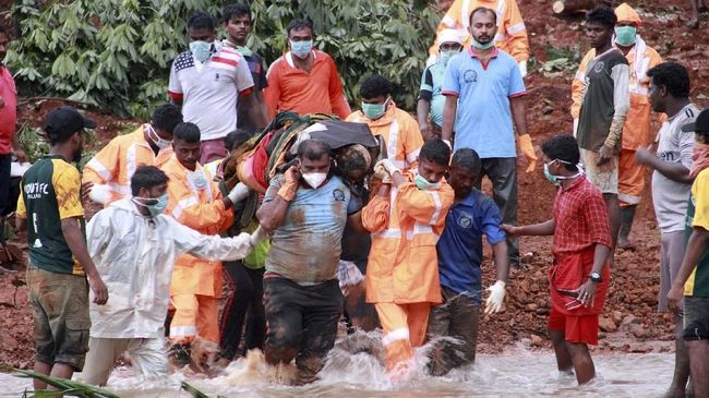  Hujan Muson Terjang India 100 Orang Tewas