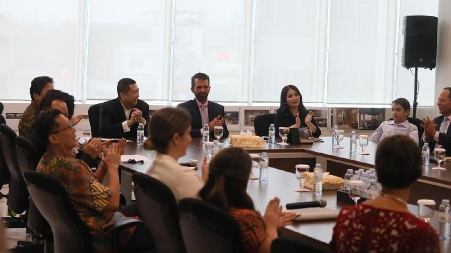 Kedatangan Trump Jr dalam rangka pra peluncuran kerja sama The Trump Organization dan MNC Land di dua proyek yang berada di Lido, Jawa Barat, dan Bali.