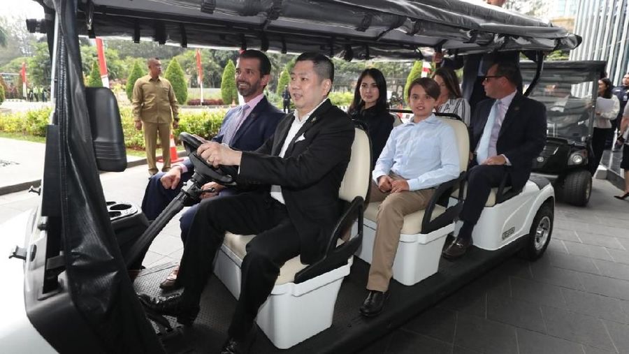 Kedatangan Trump Jr dalam rangka pra peluncuran kerja sama The Trump Organization dan MNC Land di dua proyek yang berada di Lido, Jawa Barat, dan Bali.