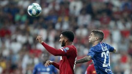 Wajah Bek Liverpool Luka Usai Insiden dengan Sterling