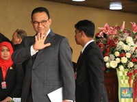 Rencana Besar Gubernur Anies & Program Pemutihan STNK-PBB