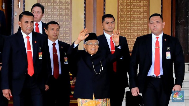 Hal itu dikatakan Kiai Ma'ruf saat menghadiri Silaturrahim Kerja Nasional Masyarakat Ekonomi Syariah di JCC Senayan, Jakarta, Jumat (15/11/2019).