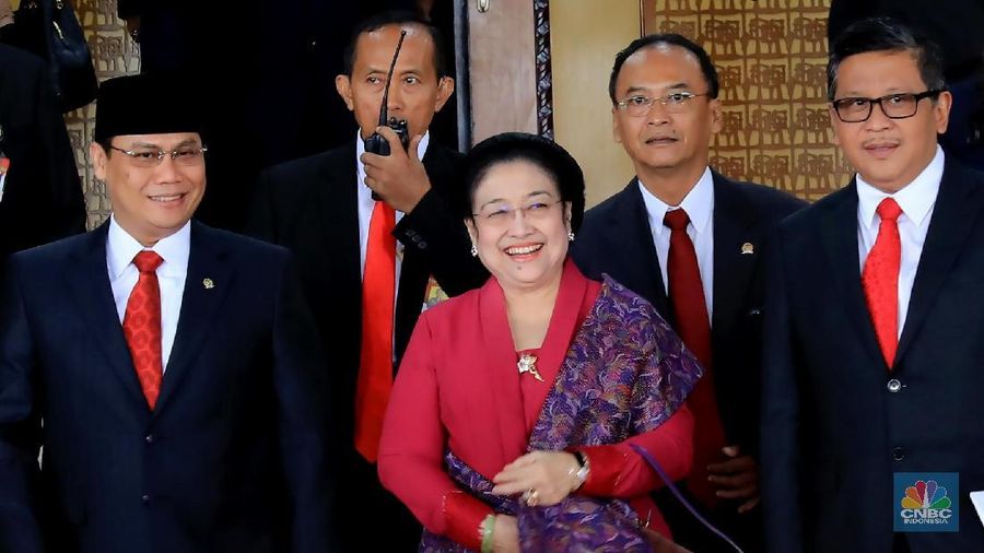 Kabar hubungan yang tak harmonis antara Ketua Umum PDIP Megawati Soekarnoputri dengan Ketua Umum NasDem Surya Paloh kian nampak.