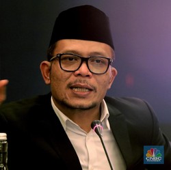 LIVE! Menaker Siap Curhat di IMPACT With Peter Gontha