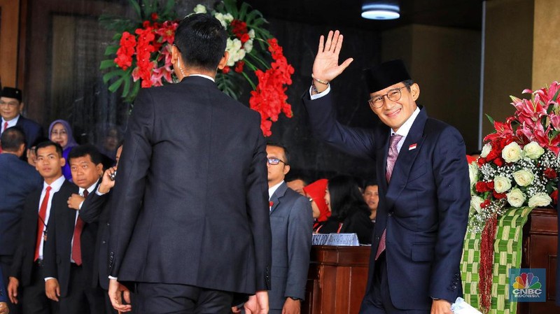 Sejumlah menteri kabinet Presiden Joko Widodo (Jokowi) menghadiri sidang.
