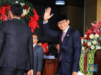 Pantaskah Sandiaga Uno Gantikan Menteri BUMN Rini?