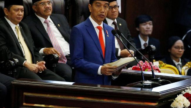 Data Lebih Berharga dari Minyak, Jokowi Minta Ada Regulasi