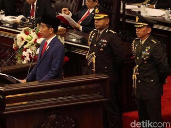 RI Merdeka 74 Tahun, Jokowi Ingin Keluar dari Kutukan SDA