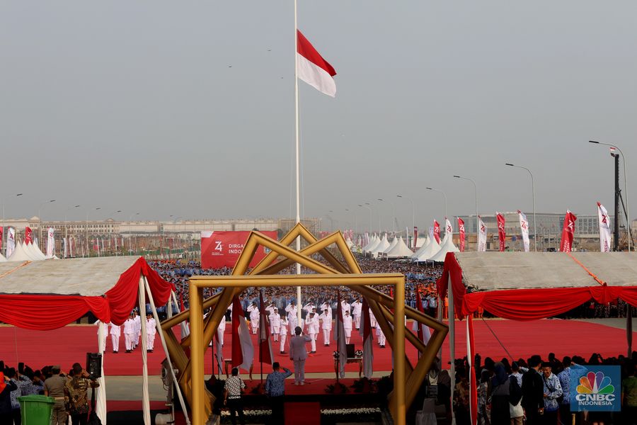Upacara PNS di Pulau Reklamasi (CNBC Indonesia/Muhammad Sabki)